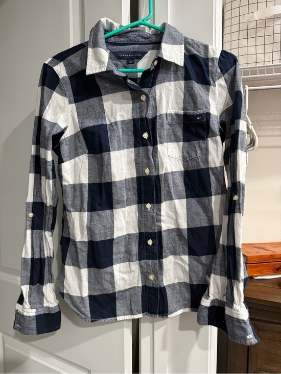 Tommy Hilfiger Other - Tommy Hilfiger Men’s Plaid Flannel Collared Long Sleeve Button-Up Shirt S